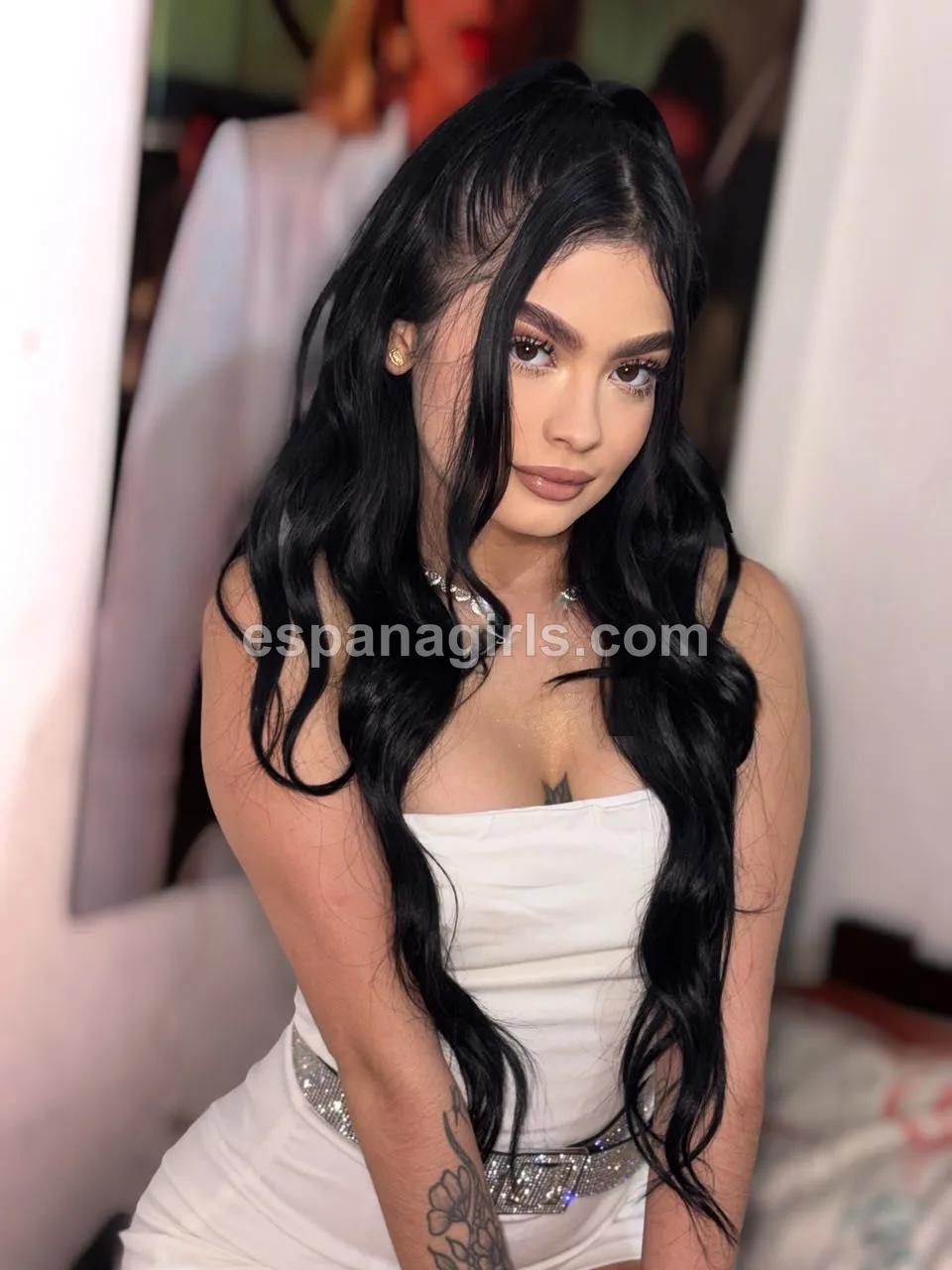 Megan, Colombiana — acompañante en Cádiz