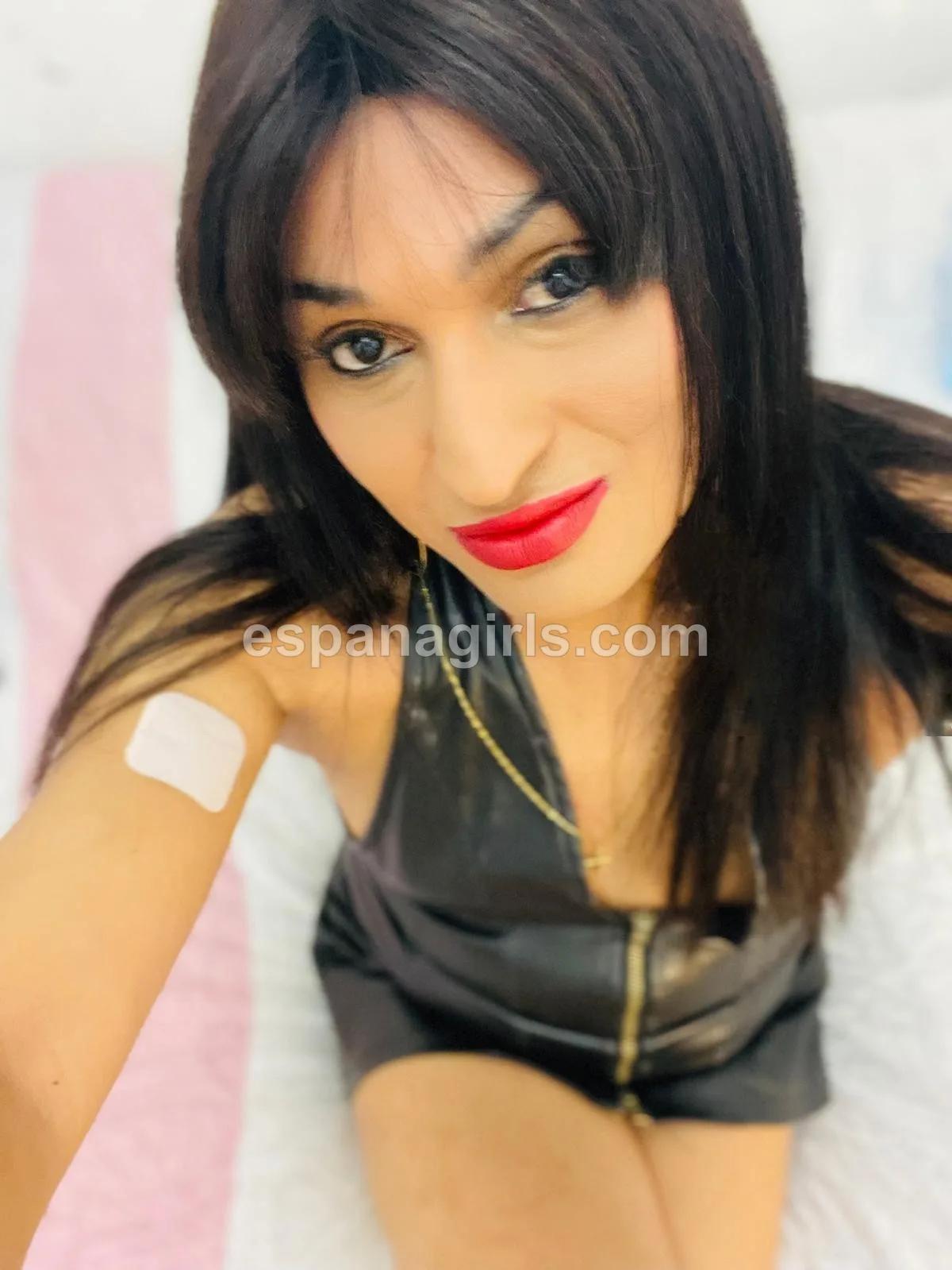 Mikaela, Brasileña — acompañante en Vigo