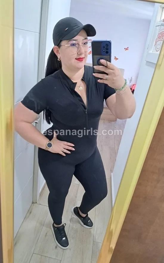 Adriana, Colombiana — acompañante en Alicante