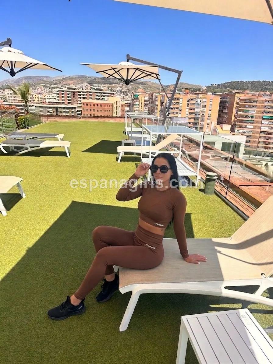 Mírella, Brasileña — acompañante en Cádiz