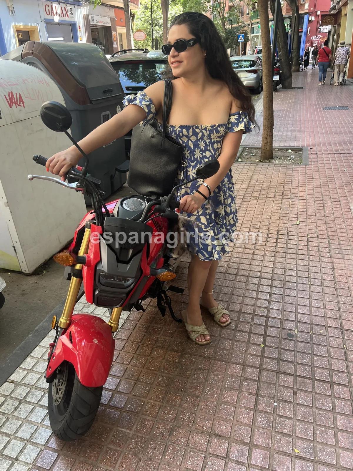 Tere, Latina — acompañante en Gijón