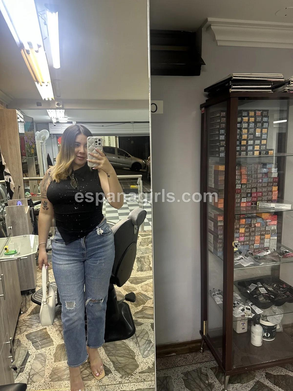 Cristal, Colombiana — acompañante en Gijón