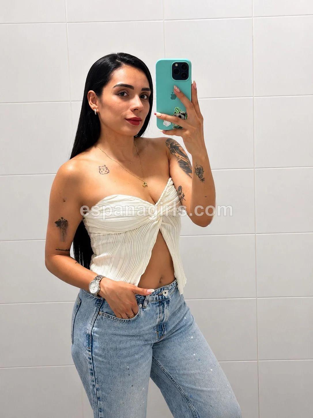Andreina, Latina — acompañante en Valencia
