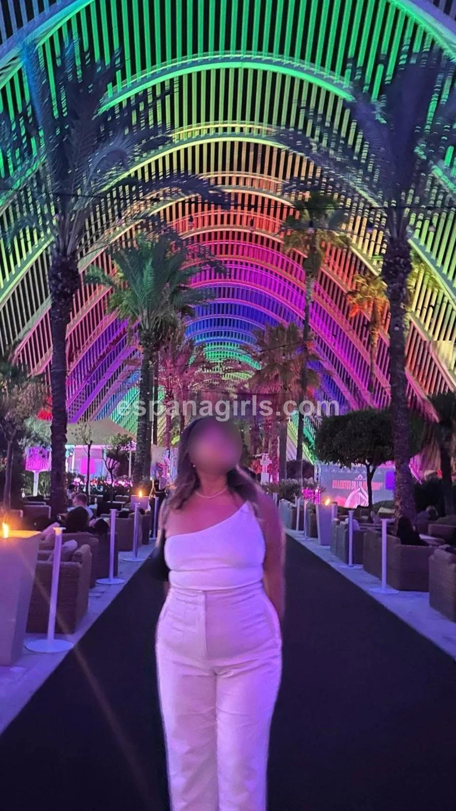 Daniela, Latina — acompañante en Valencia