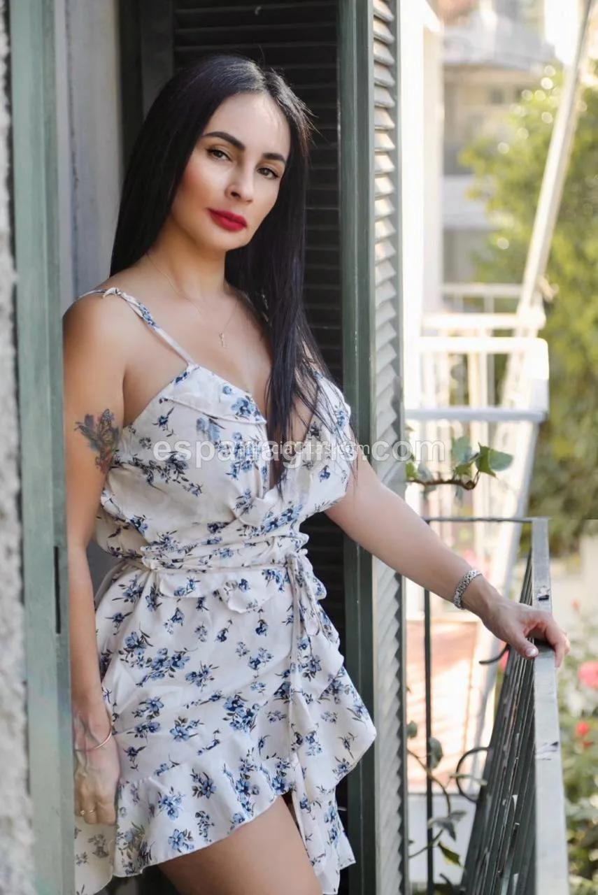 Kazumi, Colombiana — acompañante en Valencia