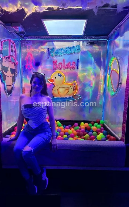 Paula, 28 años, en Finestrat