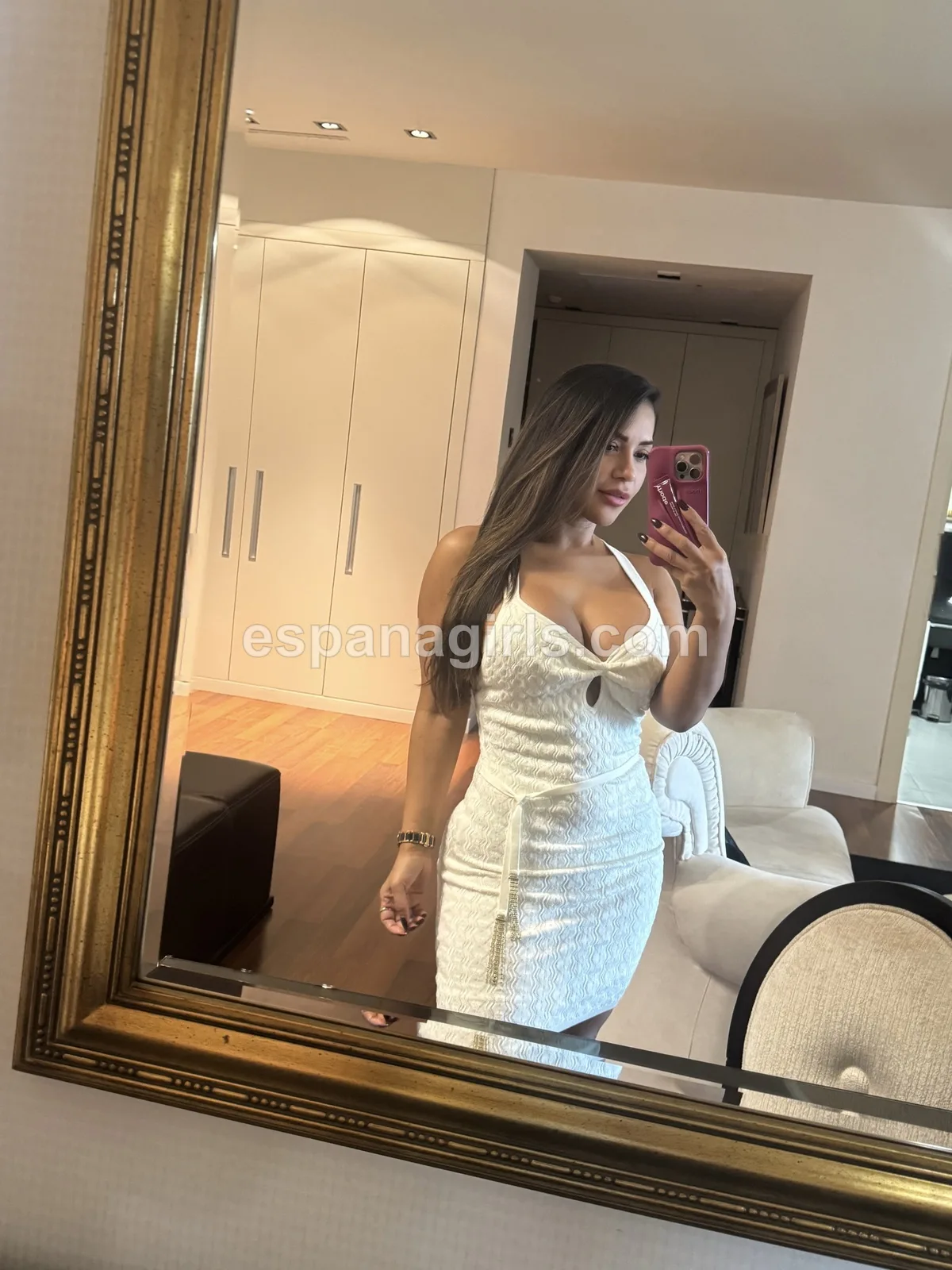 Nicole, Colombiana — acompañante en Alicante