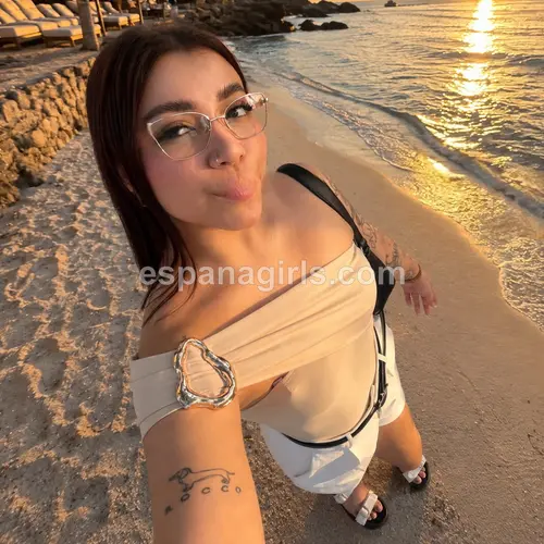 Chenoa, acompañante en Bilbao