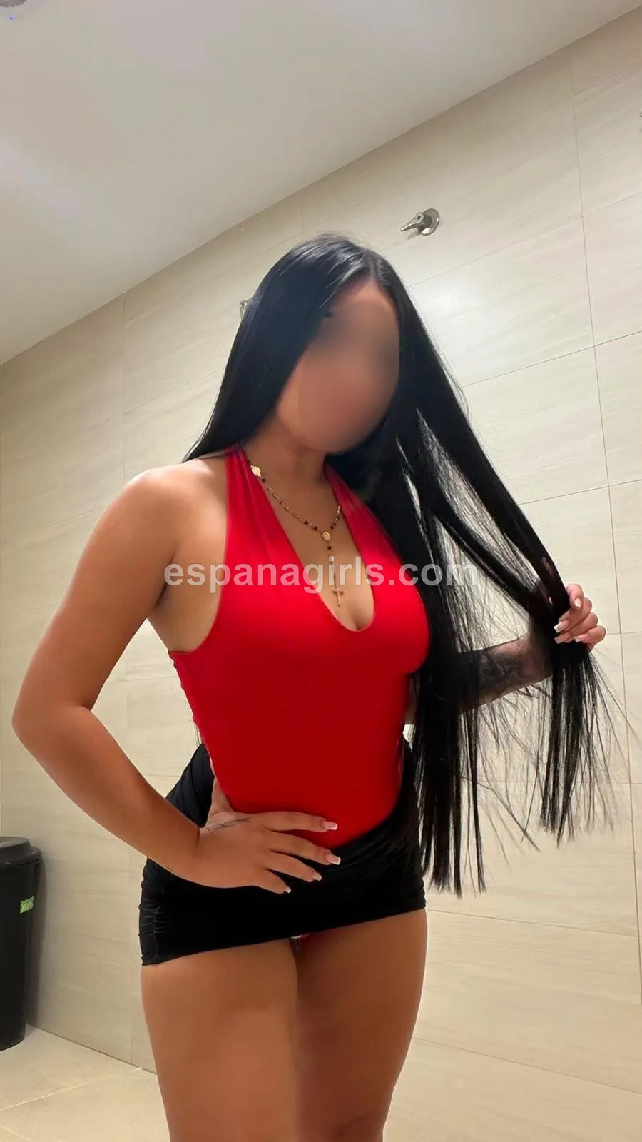 Luna Cuerpo Top Trato, 23 años, en Benidorm
