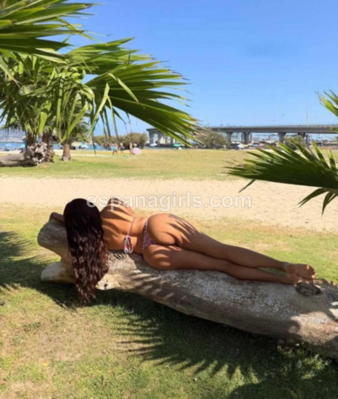 Bela Española de Regreso, 27 años, en Algeciras