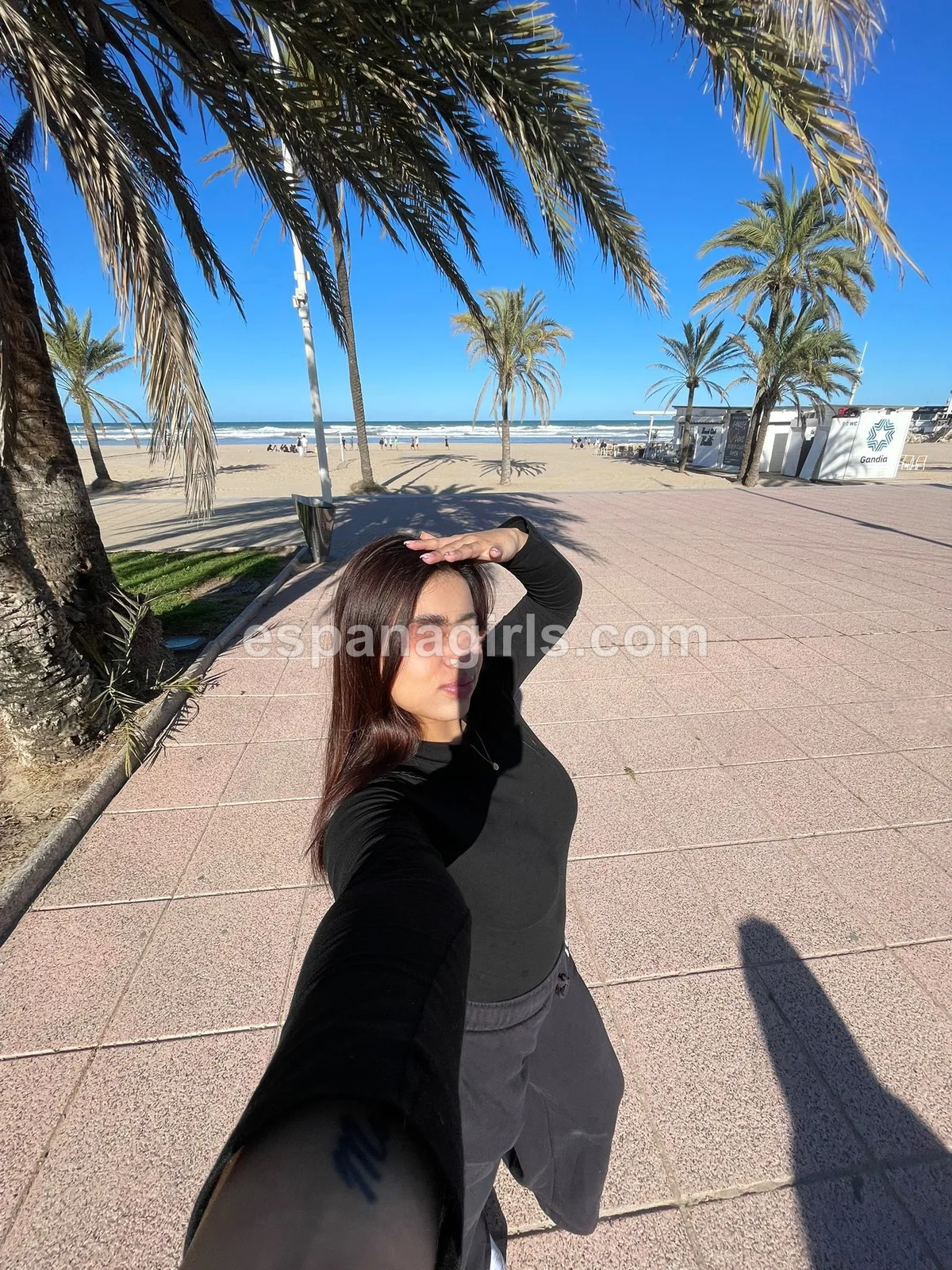 Mia, Colombiana — acompañante en Valencia