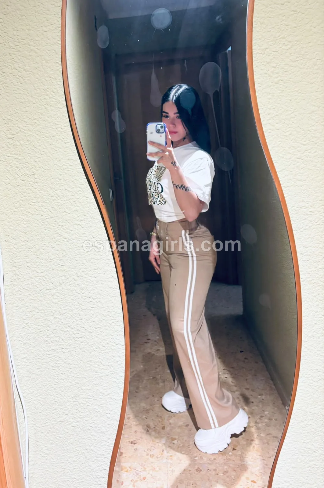 Emily, Colombiana — acompañante en Valencia