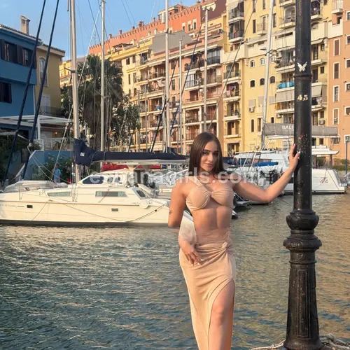 Victoria, acompañante en Alicante