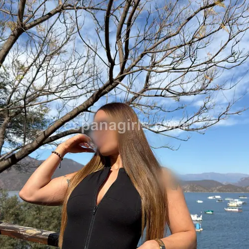 Alejandra, acompañante en Zaragoza